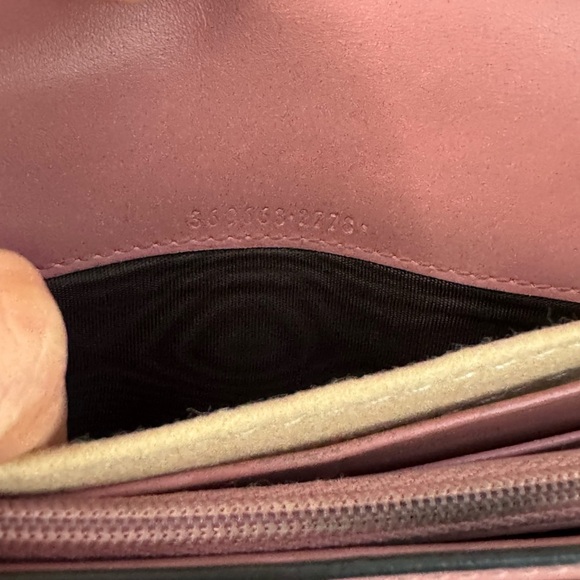 Gucci Pink Leather Wallet with Gold Chain - Picture 9 of 10